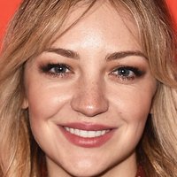 Abby Elliott Nagie