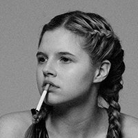 Ana Mulvoy Ten Nagie