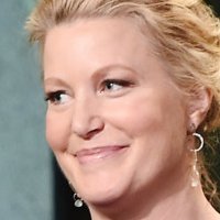 Anna Gunn Nagie