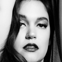 Anna Wise Nagie