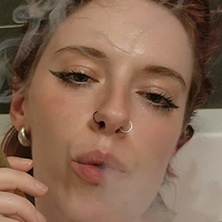Anya Volz Nagie