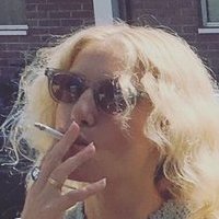 Ari Graynor Nagie