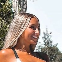 BustyAna Nagie