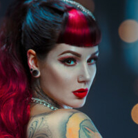 Cervena Fox Nagie