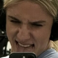 Charlotte Chant Nagie
