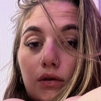 Chloe Tease Nagie