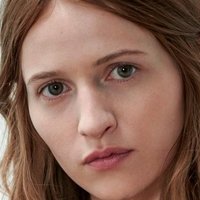 Christa Théret Nagie
