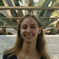 Claudia Veneza Nagie