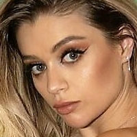 Coral Gonzalez Nagie
