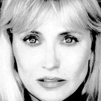Darlanne Fluegel Nagie