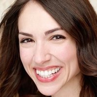 Eden Riegel Nagie