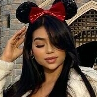 elizabeth-flores Nagie