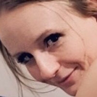Elle Dainty Nagie