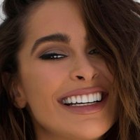Ellie Gonsalves Nagie