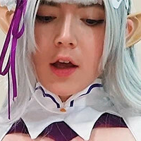 Emilia Uri Nagie