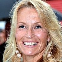 Estelle Lefebure Nagie