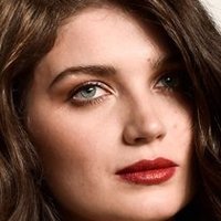 Eve Hewson Nagie