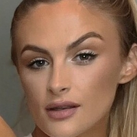 Goddess Leona Nagie