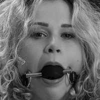 Helenas Luminance Nagie