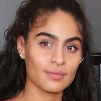 Jessie Reyez Nagie