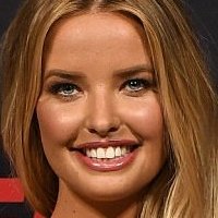 Kahili Blundell Nagie