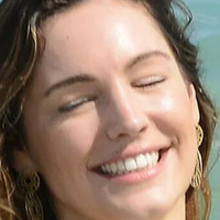 Kelly Brook Bikini Nagie