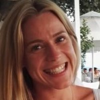 Kirsty Oswald Nagie