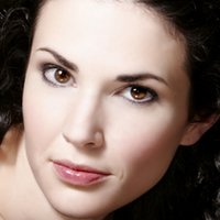 Laura Mennell Nagie