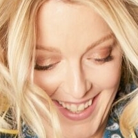 Lauren Laverne Nagie