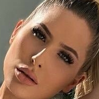 Lena Perthaler Nagie