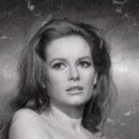 Luciana Paluzzi Nagie