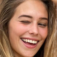 Melina Hoch Nagie