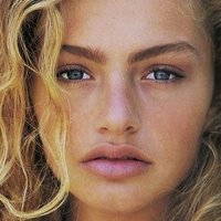 Michaela Bercu Nagie