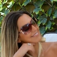 Miss V Nagie