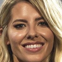 Mollie King Nagie