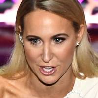 Nikki Glaser Nagie