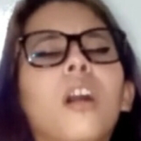 Nona Whitem Nagie