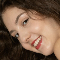 Nuss.model Nagie