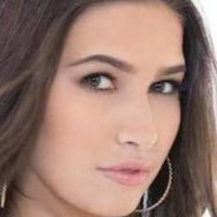 Olivia Nova Nagie