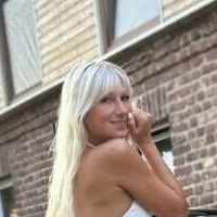 Pia.sti Nagie