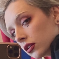 Poisonne Nagie