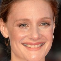 Romola Garai Nagie
