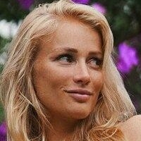 Rosie Van Nagie