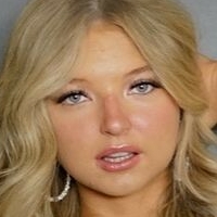 Shae Smolik Nagie