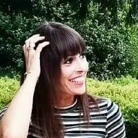 Sheilagrembiule Nagie