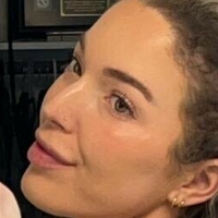 Sidney Sky Nagie