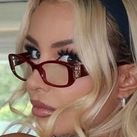 Tana Mongeau Nagie
