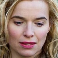 Thekla Reuten Nagie