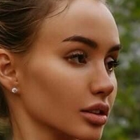 Valenti Vitell Nagie